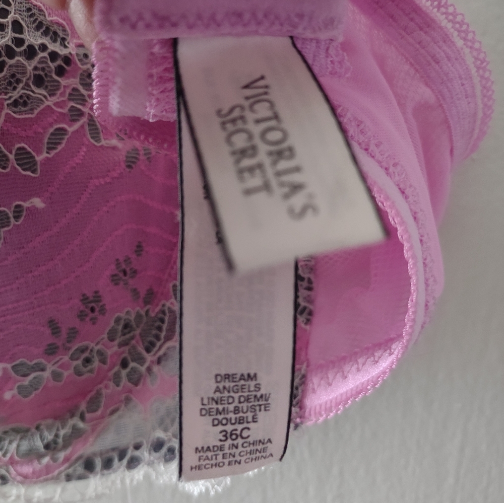 3 Victoria's Secret 36C - Picture 3 of 9